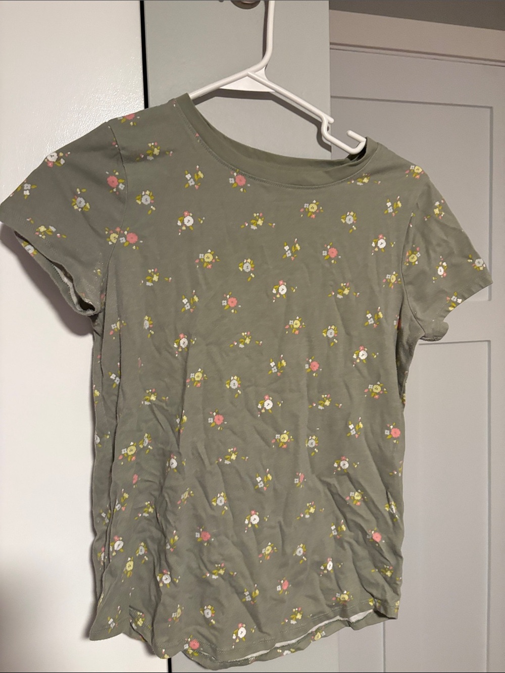 Cat & Jack Olive Floral Short Sleeve Tee with Pink and White Flowers